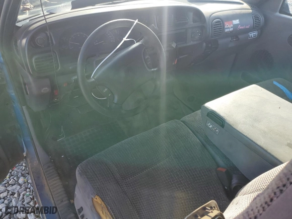 1998 Dodge Ram 1500 with VIN 1B7HC13Y9WJ177490, listed as a Copart auction lot 88320875 with 174,480 mi miles and Salvage Title. Bid and sale history available at carsss.com. Image 8.