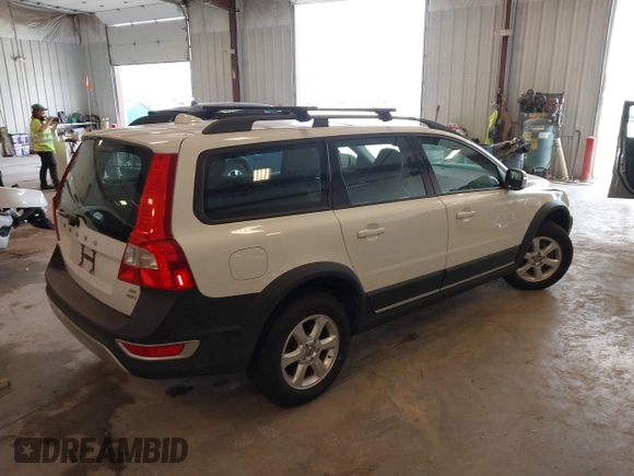 2008 Volvo XC70 с VIN YV4BZ982681005778, выставлен на аукционе IAAI как лот 42254211 с пробегом 123 609 миль миль и . История ставок и продаж доступна на DreamBid. Изображение 4.