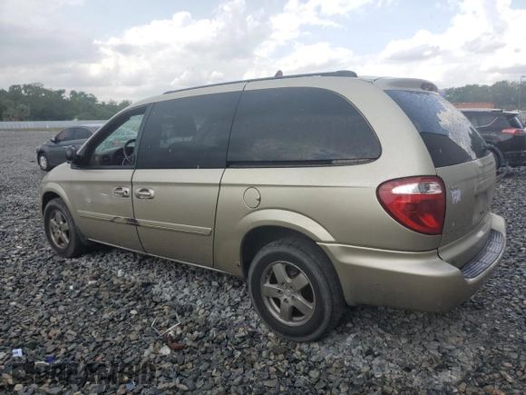 2005 Dodge Caravan SXT with VIN 2D4GP44L45R260651, listed as a Copart auction lot 55804905 with 131,795 mi miles and Salvage Title. Bid and sale history available at DreamBid. Image 2.