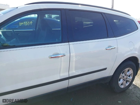 2014 Chevrolet Traverse LS with VIN 1GNKRFEDXEJ137257, listed as a IAAI auction lot 41812148 with 163,794 mi miles. Bid and sale history available at carsss.com. Image 14.