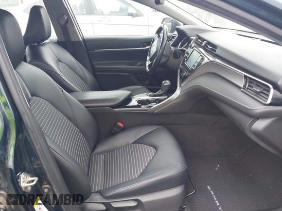 2019 Toyota Camry LE z VIN 4T1B11HK2KU738133, wystawiony jako IAAI lot #42499213 z przebiegiem 203 636 mil mil oraz . Historia ofert i sprzedaży dostępna na DreamBid. Obrazek 5.