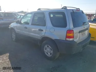 2006 Ford Escape XLS with VIN 1FMYU92Z66KB78298, listed as a IAAI auction lot 41867231 with 204,809 mi miles. Bid and sale history available at carsss.com. Image 3.
