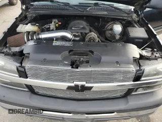 2005 Chevrolet Silverado 1500 LS z VIN 2GCEC13T451108111, wystawiony jako Copart lot #46171995 z przebiegiem 236 567 mil mil oraz Szkoda całkowita • Salvage title. Historia ofert i sprzedaży dostępna na DreamBid. Obrazek 11.