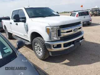 2019 Ford F-250 XL z VIN 1FT7W2BT2KEC24778, wystawiony jako IAAI lot #42391739 z przebiegiem 113 397 mil mil oraz . Historia ofert i sprzedaży dostępna na DreamBid. Obrazek 1.