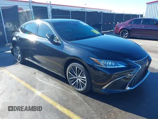 2025 Lexus ES with VIN 58ADZ1B18SU187149, listed as a IAAI auction lot 41276852 with 4,927 mi miles. Bid and sale history available at carsss.com. Image 1.
