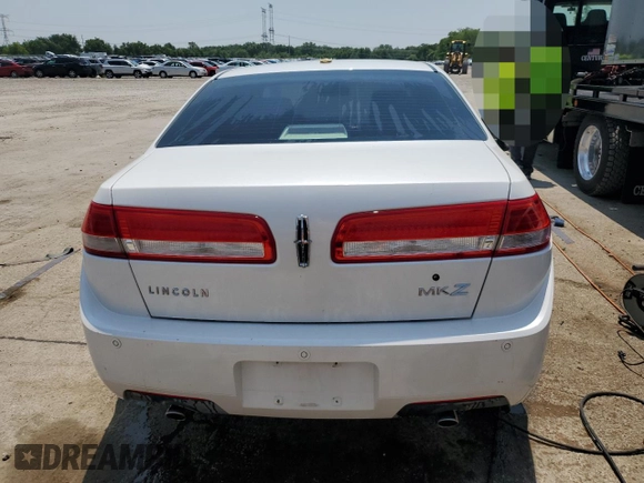 2012 Lincoln MKZ with VIN 3LNHL2GC5CR814277, listed as a Copart auction lot 60204615 with 137,526 mi miles and Salvage title. Bid and sale history available at DreamBid. Image 6.
