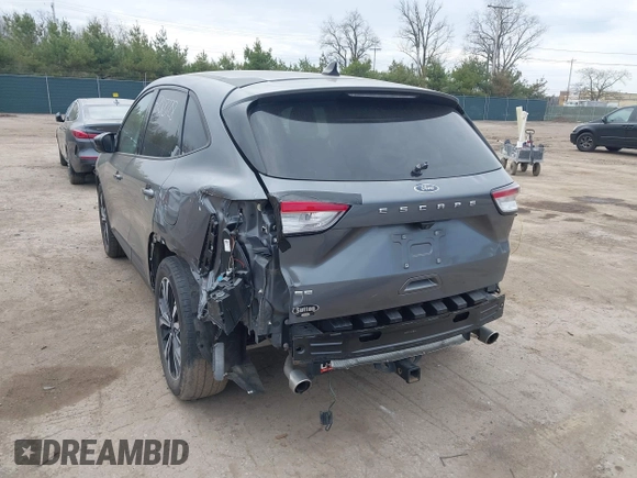 2021 Ford Escape SE z VIN 1FMCU0G62MUA94307, wystawiony jako IAAI lot #42018728 z przebiegiem 142 662 mil mil oraz . Historia ofert i sprzedaży dostępna na DreamBid. Obrazek 3.