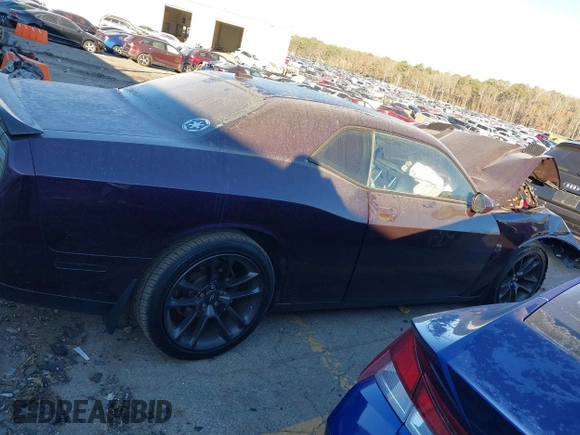 2020 Dodge Challenger R/T Scat Pack 50th Anniversary z VIN 2C3CDZFJ2LH227037, wystawiony jako IAAI lot #41172066 z przebiegiem 42 024 mil mil oraz . Historia ofert i sprzedaży dostępna na DreamBid. Obrazek 12.