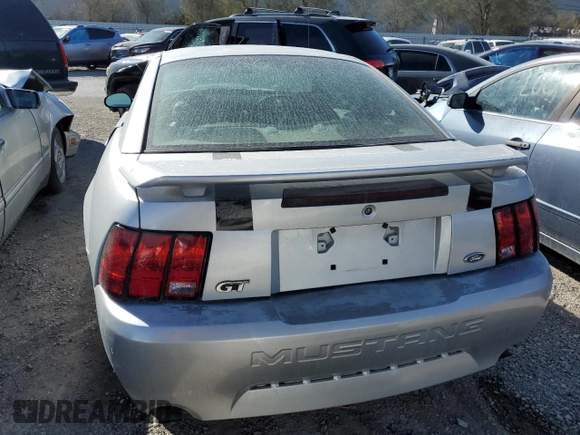 2001 Ford Mustang GT Deluxe with VIN 1FAFP42X31F112559, listed as a Copart auction lot 43090425 with 1,689,994 mi miles and Non Repairable. Bid and sale history available at carsss.com. Image 6.