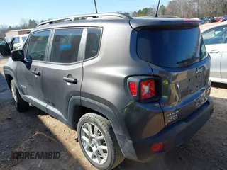 2020 Jeep Renegade Latitude with VIN ZACNJBBB1LPL49421, listed as a IAAI auction lot 41649980 with 84,596 mi miles. Bid and sale history available at carsss.com. Image 3.