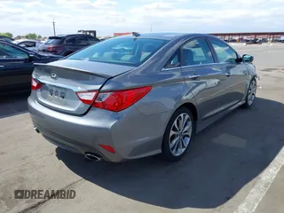 2014 Hyundai Sonata SE with VIN 5NPEC4AC7EH922630, listed as a IAAI auction lot 42070649 with 137,753 mi miles and . Bid and sale history available at DreamBid. Image 4.
