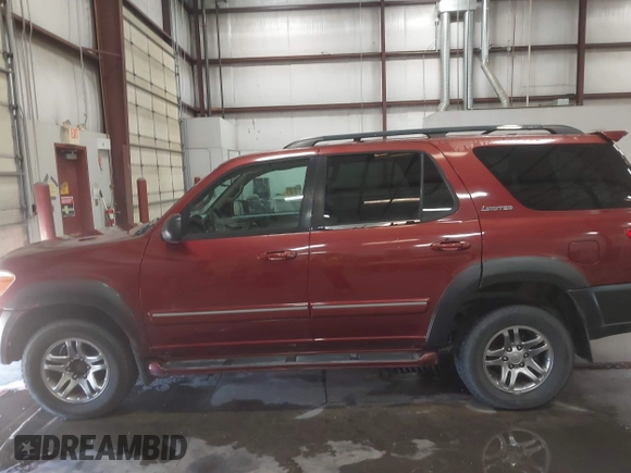 2007 Toyota Sequoia Limited with VIN 5TDBT48A27S283299, listed as a IAAI auction lot 42169924 with 220,767 mi miles and . Bid and sale history available at DreamBid. Image 14.