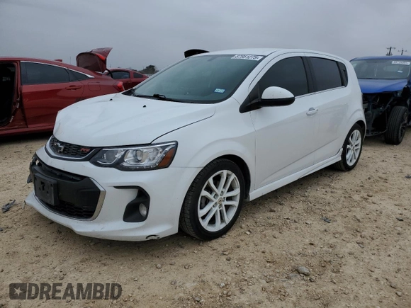 2020 Chevrolet Sonic LT z VIN 1G1JD6SB2L4139529, wystawiony jako Copart lot #87951275 z przebiegiem 127 332 mil mil oraz Szkoda całkowita • Salvage title. Historia ofert i sprzedaży dostępna na DreamBid. Obrazek 1.