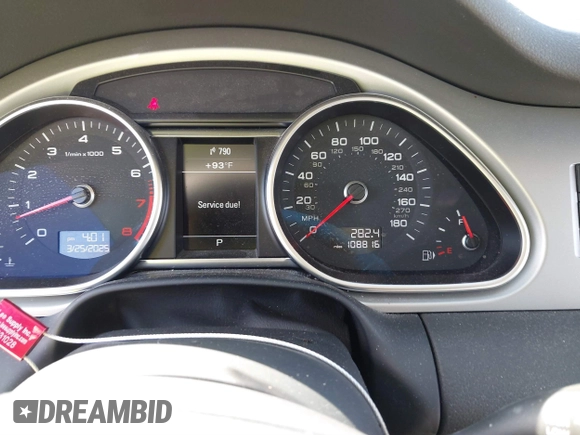 2014 Audi Q7 3.0T Premium Plus with VIN WA1LGAFE9ED020288, listed as a IAAI auction lot 41870658 with 108,816 mi miles. Bid and sale history available at carsss.com. Image 7.