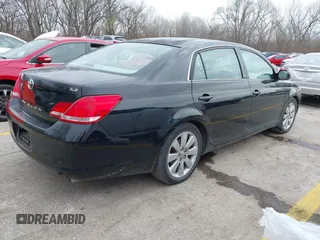 2006 Toyota Avalon XL with VIN 4T1BK36B66U096128, listed as a IAAI auction lot 41813449 with 213,705 mi miles. Bid and sale history available at carsss.com. Image 4.