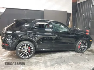 2024 Porsche Cayenne S с VIN WP1AL2AY3RDA32831, выставлен на аукционе IAAI как лот 40750798 с пробегом Не указан миль и . История ставок и продаж доступна на DreamBid. Изображение 13.