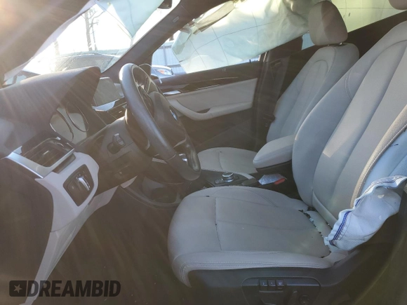 2019 BMW X1 xDrive28i with VIN WBXHT3C50K3H35538, listed as a Copart auction lot 70726232 with 27,847 mi miles. Bid and sale history available at carsss.com. Image 7.