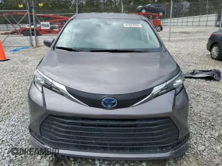 2024 Toyota Sienna LE with VIN 5TDKRKEC5RS208155, listed as a Copart auction lot 47843205 with 24,393 mi miles and Clean Title. Bid and sale history available at carsss.com. Image 5.