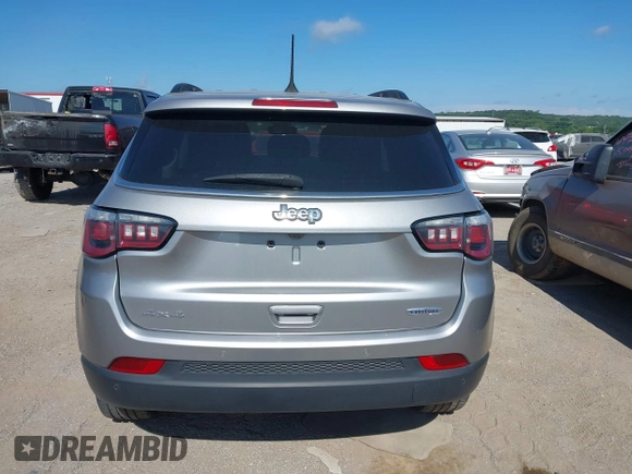 2017 Jeep Compass Latitude with VIN 3C4NJDBBXHT656407, listed as a IAAI auction lot 42562826 with 78,057 mi miles and . Bid and sale history available at DreamBid. Image 16.