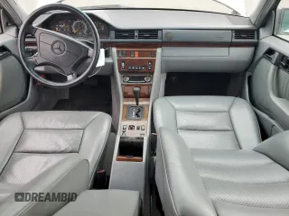 1992 Mercedes-Benz 400 with VIN WDBEA34E9NB732177, listed as a Copart auction lot 46317205 with 254,133 mi miles and Clean Title. Bid and sale history available at carsss.com. Image 8.