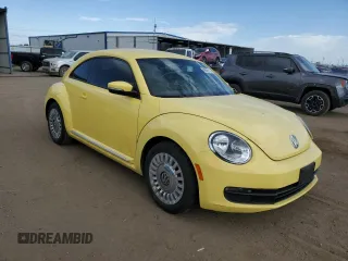 2014 Volkswagen Beetle with VIN 3VWHX7AT6EM632938, listed as a Copart auction lot 58599124 with 89,546 mi miles and Salvage Title. Bid and sale history available at DreamBid. Image 4.