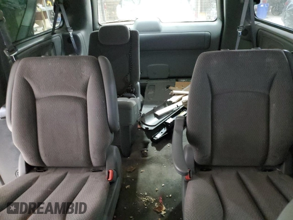 2007 Chrysler Town & Country LX with VIN 2A4GP44R07R263027, listed as a Copart auction lot 84605314 with 180,567 mi miles and Clean Title. Bid and sale history available at DreamBid. Image 10.