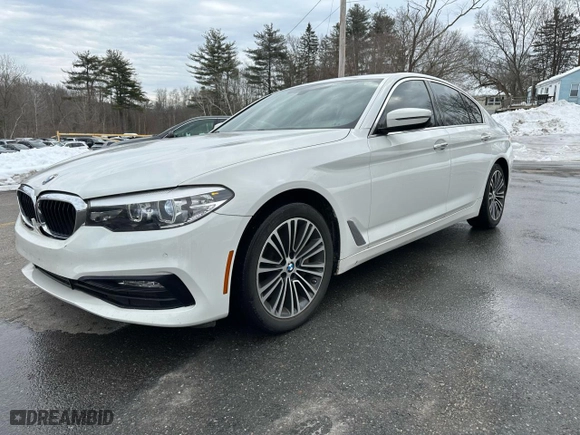 2018 BMW 5 Series 530i xDrive with VIN WBAJA7C59JWA72072, listed as a Copart auction lot 47039665 with 45,151 mi miles and Clean Title. Bid and sale history available at carsss.com. Image 1.