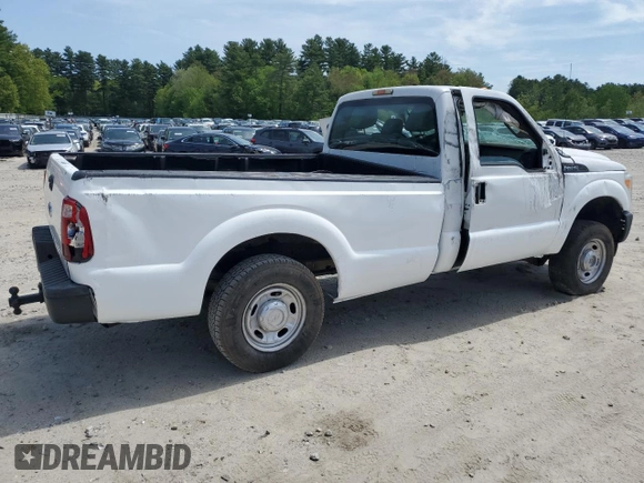 2012 Ford F-250 XL z VIN 1FTBF2B65CEA94825, wystawiony jako Copart lot #56392965 z przebiegiem 93 085 mil mil oraz Czysty tytuł • Clean title. Historia ofert i sprzedaży dostępna na DreamBid. Obrazek 3.