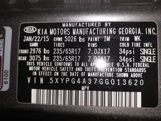 2016 Kia Sorento LX with VIN 5XYPG4A37GG013620, listed as a IAAI auction lot 41622185 with 109,938 mi miles. Bid and sale history available at carsss.com. Image 9.