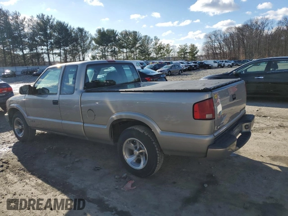 2001 Chevrolet S-10 LS with VIN 1GCCS19571K141956, listed as a Copart auction lot 87008824 with 110,035 mi miles and Clean Title. Bid and sale history available at DreamBid. Image 2.