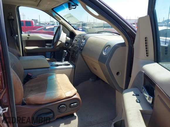 2008 Ford F-150 XLT with VIN 1FTPW14V58KC96206, listed as a IAAI auction lot 42004866 with 208,481 mi miles. Bid and sale history available at carsss.com. Image 5.