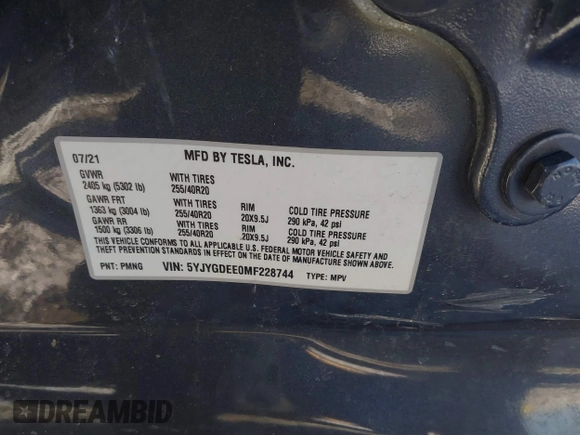 2021 Tesla Model Y Long Range with VIN 5YJYGDEE0MF228744, listed as a IAAI auction lot 41410731 with 32,371 mi miles. Bid and sale history available at carsss.com. Image 9.