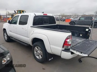 2015 Toyota Tacoma с VIN 3TMLU4EN2FM176180, выставлен на аукционе IAAI как лот 41778149 с пробегом 104 059 миль миль и . История ставок и продаж доступна на DreamBid. Изображение 3.