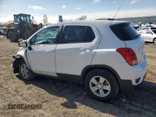 2020 Chevrolet Trax LS z VIN 3GNCJNSB8LL129446, wystawiony jako Copart lot #56025605 z przebiegiem 41 326 mil mil oraz Czysty tytuł • Clean title. Historia ofert i sprzedaży dostępna na DreamBid. Obrazek 2.