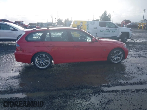 2007 BMW 3 Series 328xi с VIN WBAVT73507FZ36976, выставлен на аукционе IAAI как лот 41647516 с пробегом 157 049 миль миль и . История ставок и продаж доступна на DreamBid. Изображение 13.