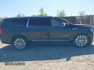 2023 GMC Yukon XL Denali with VIN 1GKS2JKL7PR458631, listed as a IAAI auction lot 42024142 with 16,054 mi miles. Bid and sale history available at carsss.com. Image 13.