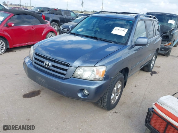 2007 Toyota Highlander with VIN JTEHP21A170203227, listed as a IAAI auction lot 41473331 with 135,125 mi miles. Bid and sale history available at carsss.com. Image 2.