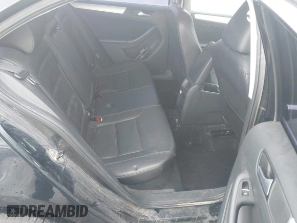 2014 Volkswagen Jetta SE with VIN 3VWD17AJXEM370663, listed as a IAAI auction lot 41612207 with 135,215 mi miles and . Bid and sale history available at DreamBid. Image 8.