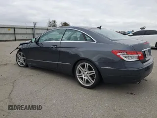 2010 Mercedes-Benz E 350 z VIN WDDKJ5GB0AF039816, wystawiony jako Copart lot #51102945 z przebiegiem 91 088 mil mil oraz Szkoda całkowita • Salvage title. Historia ofert i sprzedaży dostępna na DreamBid. Obrazek 2.