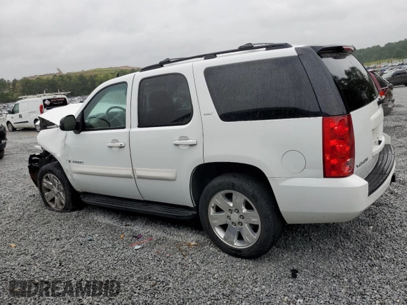 2008 GMC Yukon SLT w/4SB with VIN 1GKFC13J88J223313, listed as a Copart auction lot 70949424 with 155,898 mi miles and Salvage Title. Bid and sale history available at carsss.com. Image 2.