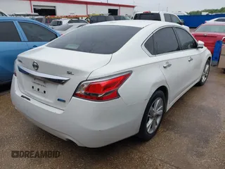 2014 Nissan Altima 2.5 with VIN 1N4AL3AP8EN249994, listed as a IAAI auction lot 41830999 with 154,760 mi miles. Bid and sale history available at carsss.com. Image 4.
