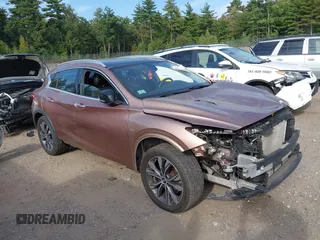 2017 Infiniti QX30 Premium z VIN SJKCH5CRXHA021230, wystawiony jako IAAI lot #41032760 z przebiegiem 68 415 mil mil oraz . Historia ofert i sprzedaży dostępna na DreamBid. Obrazek 1.