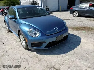 2019 Volkswagen Beetle S with VIN 3VWFD7AT6KM715779, listed as a Copart auction lot 74257514 with 0 mi miles and Salvage Title. Bid and sale history available at carsss.com. Image 10.
