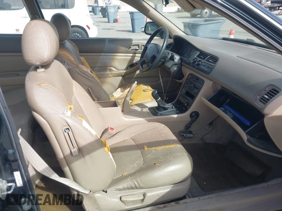 1997 Honda Accord EX with VIN 1HGCD7158VA014025, listed as a IAAI auction lot 41582343 with 302,660 mi miles and . Bid and sale history available at carsss.com. Image 5.