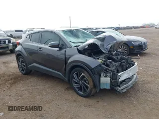 2020 Toyota C-HR LE z VIN JTNKHMBXXL1083157, wystawiony jako IAAI lot #41630886 z przebiegiem 53 928 mil mil oraz . Historia ofert i sprzedaży dostępna na DreamBid. Obrazek 1.