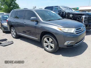 2011 Toyota Highlander Limited with VIN 5TDYK3EH7BS038130, listed as a IAAI auction lot 42500101 with 177,283 mi miles and . Bid and sale history available at DreamBid. Image 1.