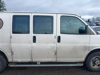 2014 GMC Savana Cargo Van with VIN 1GTW7FCA0E1915445, listed as a IAAI auction lot 41589958 with 279,942 mi miles. Bid and sale history available at carsss.com. Image 13.
