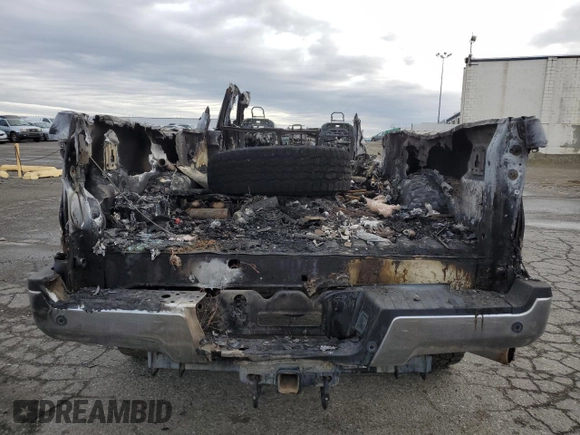 2017 Ford F-250 Lariat z VIN 1FT7W2B64HEE72422, wystawiony jako Copart lot #48061785 z przebiegiem Nie podano mil oraz Szkoda całkowita • Salvage title. Historia ofert i sprzedaży dostępna na DreamBid. Obrazek 6.
