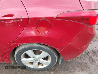 2013 Hyundai Elantra GLS с VIN KMHDH4AE6DU945363, выставлен на аукционе IAAI как лот 42333573 с пробегом 123 417 миль миль и . История ставок и продаж доступна на DreamBid. Изображение 6.