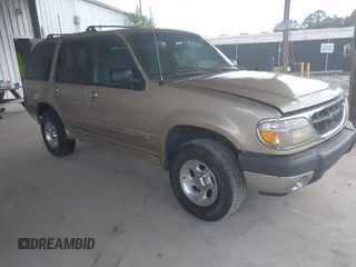 2000 Ford Explorer z VIN 1FMZU63X4YZC07906, wystawiony jako IAAI lot #42190930 z przebiegiem 240 829 mil mil oraz . Historia ofert i sprzedaży dostępna na DreamBid. Obrazek 1.
